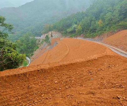 雙河金礦 |筑牢生態(tài)屏障，鋪就“三生共贏(yíng)”之路